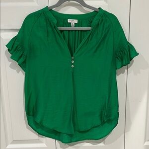 “Current Air” Green Ruffled Sleeve Top